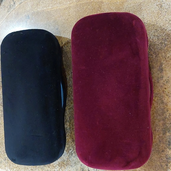 2 Gucci Black and Red Velvet Eyewear Cases. Price For Both. - Picture 5 of 5